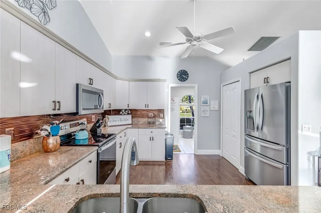 4934 SW 2nd Place Cape Coral FL 33914