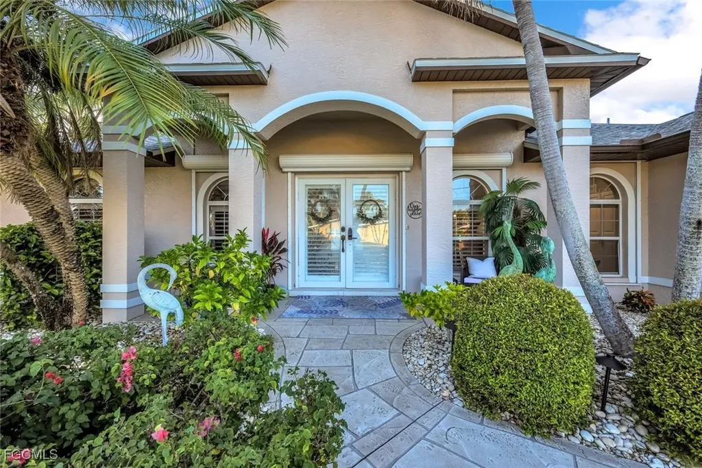 4934 SW 2nd Place Cape Coral FL 33914