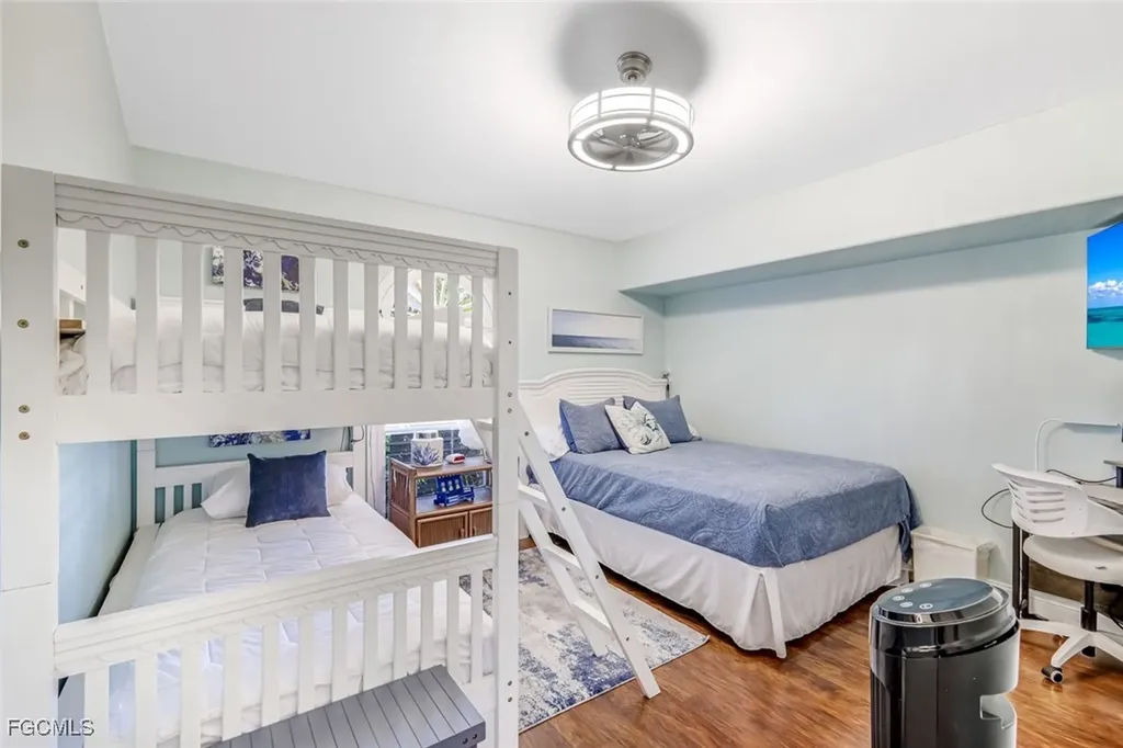 4934 SW 2nd Place Cape Coral FL 33914