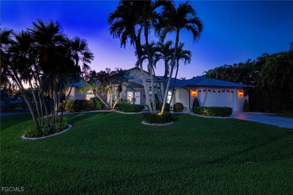4934 SW 2nd Place Cape Coral FL 33914