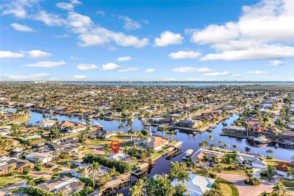 4934 SW 2nd Place Cape Coral FL 33914