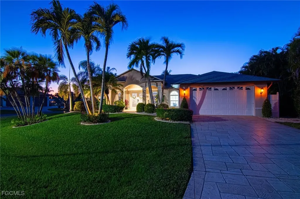 4934 SW 2nd Place Cape Coral FL 33914