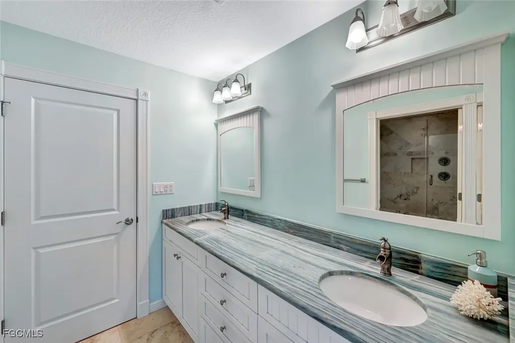 16937 Timberlakes Drive Fort Myers FL 33908