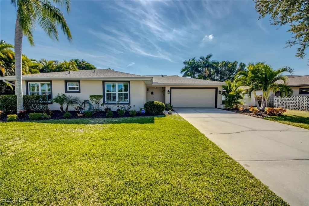 1584 Woodwind Court Fort Myers FL 33919