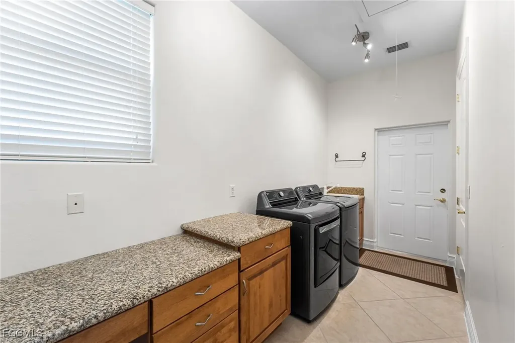 15600 Catalpa Cove Drive Fort Myers FL 33908