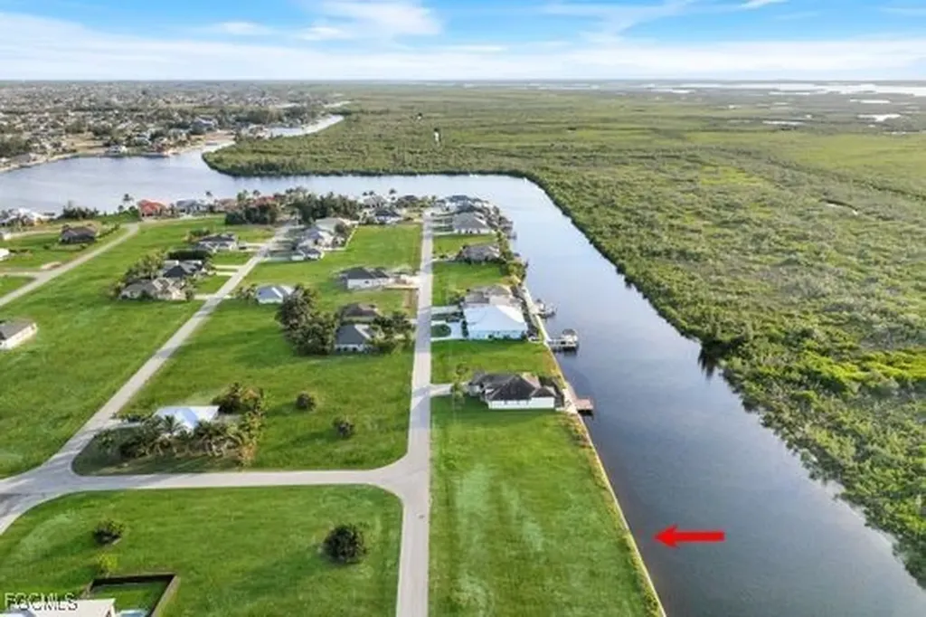 2804 NW 46th Avenue Cape Coral FL 33993