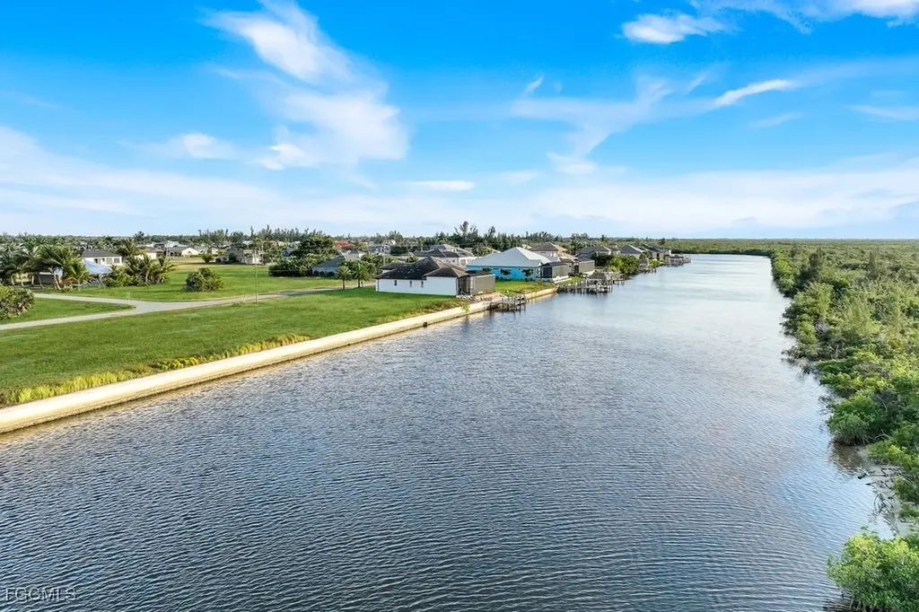 2804 NW 46th Avenue Cape Coral FL 33993