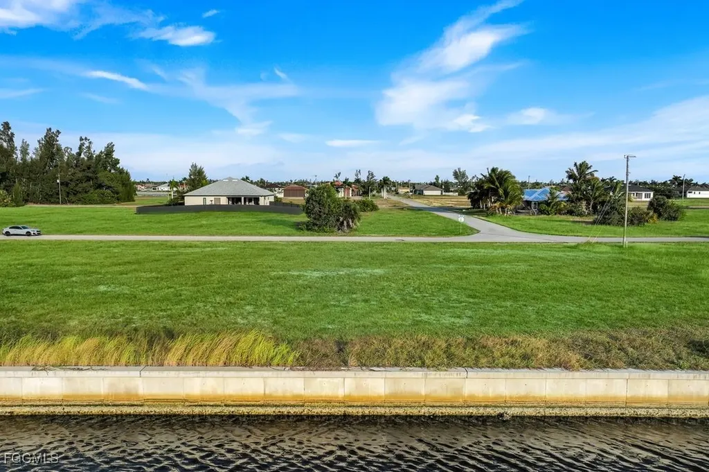 2804 NW 46th Avenue Cape Coral FL 33993