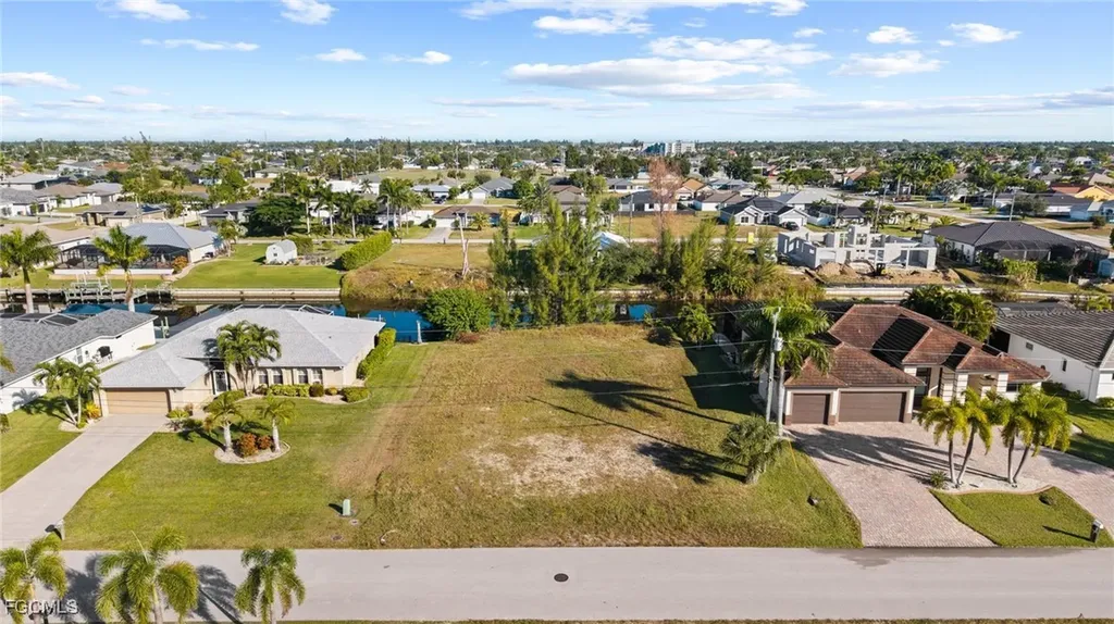 1613 SW 28th Terrace Cape Coral FL 33914