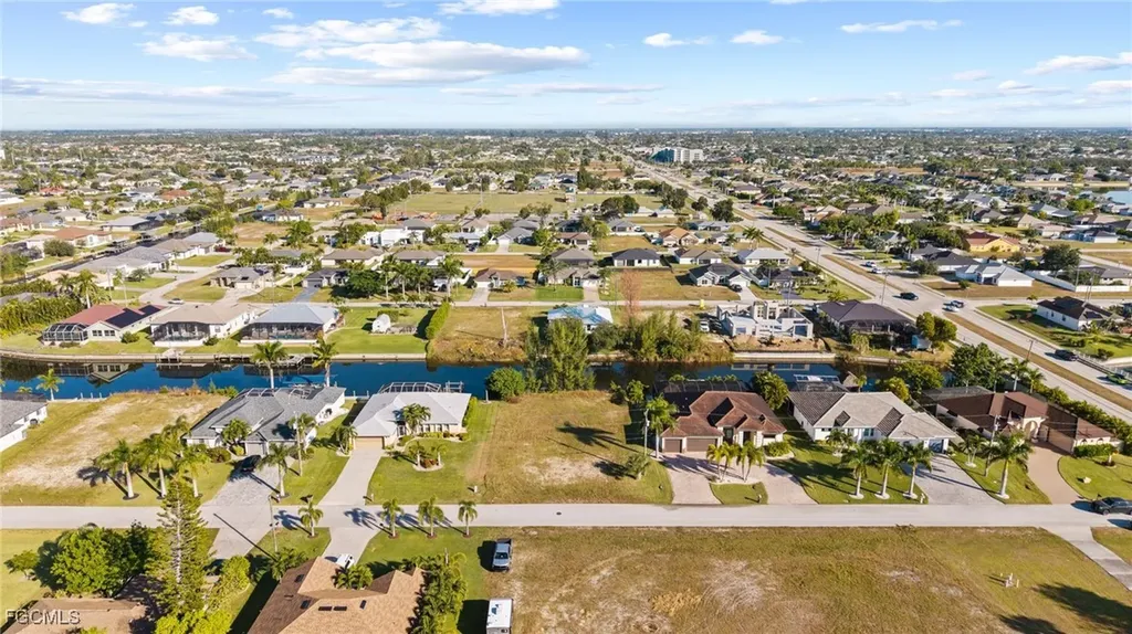 1613 SW 28th Terrace Cape Coral FL 33914