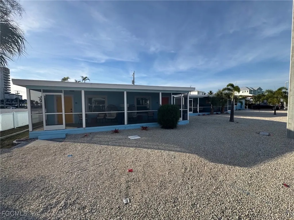 113-119 Fairweather Lane Fort Myers Beach FL 33931
