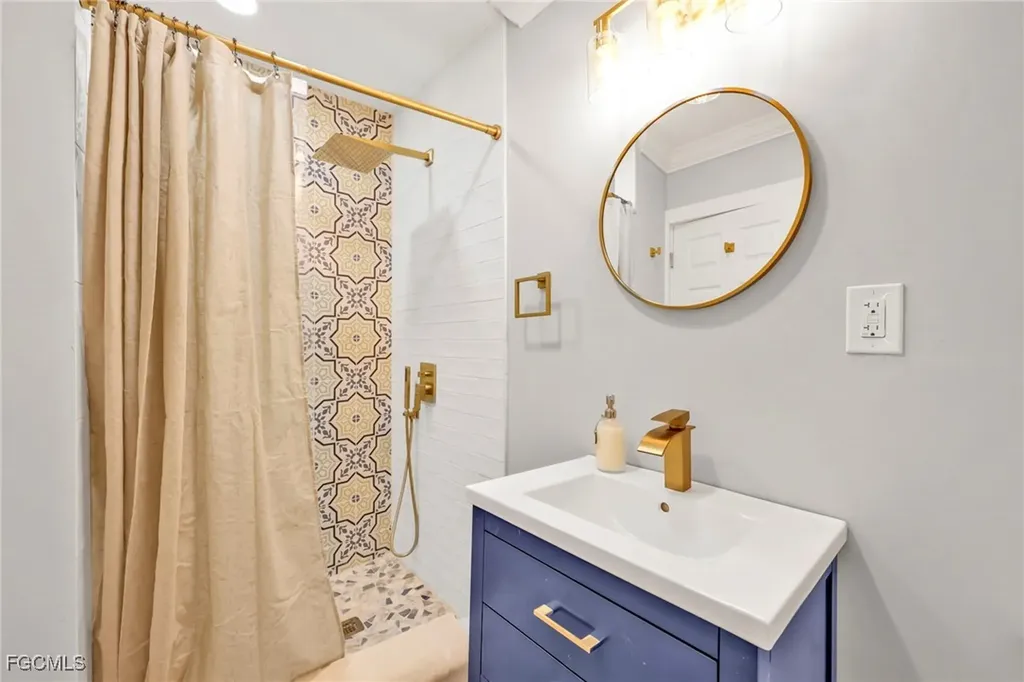 113-119 Fairweather Lane Fort Myers Beach FL 33931
