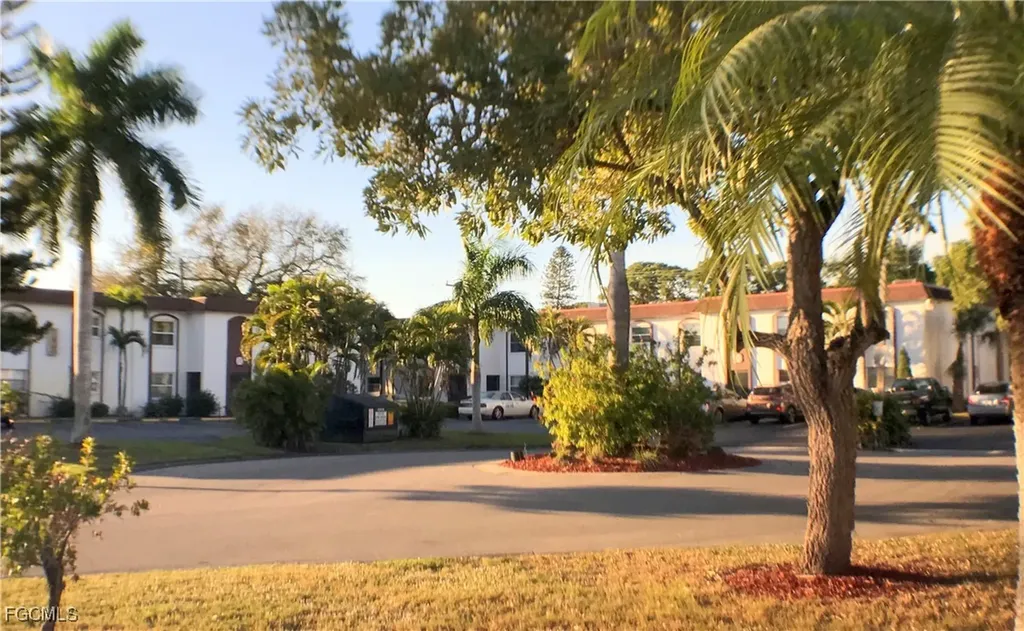 2828 Jackson Street Fort Myers FL 33901