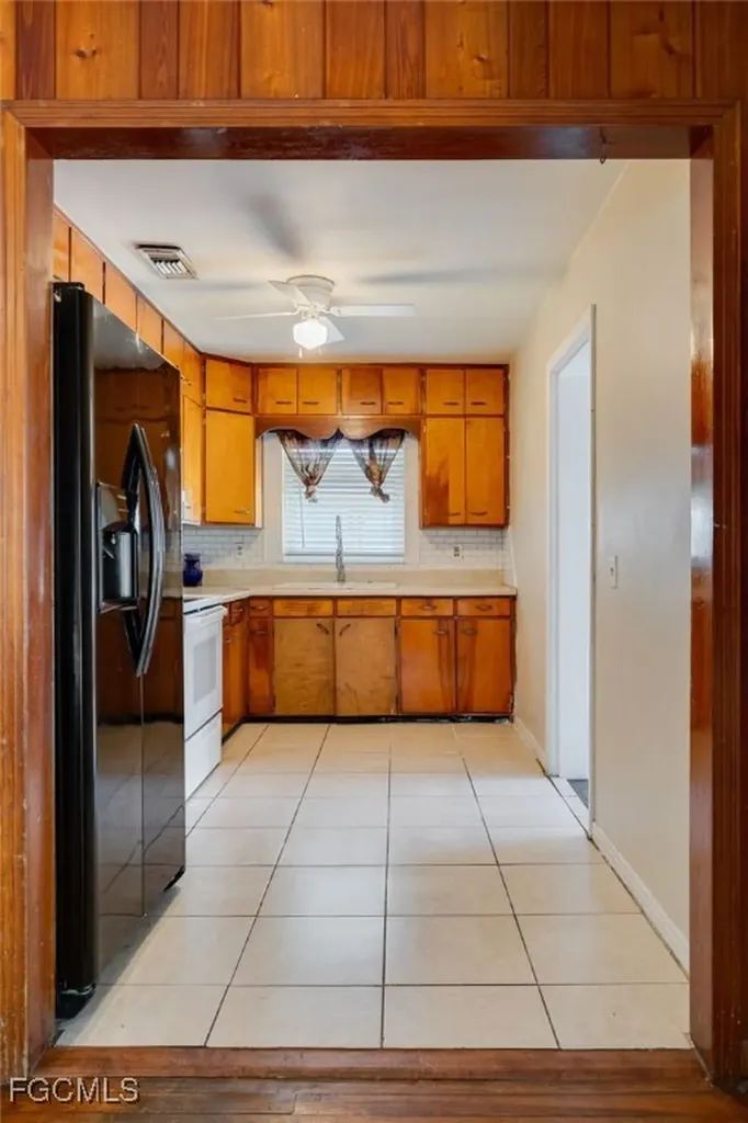 2144 Earl Road Fort Myers FL 33901