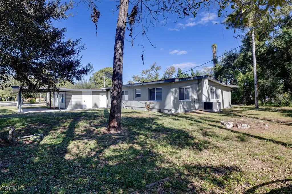 2144 Earl Road Fort Myers FL 33901