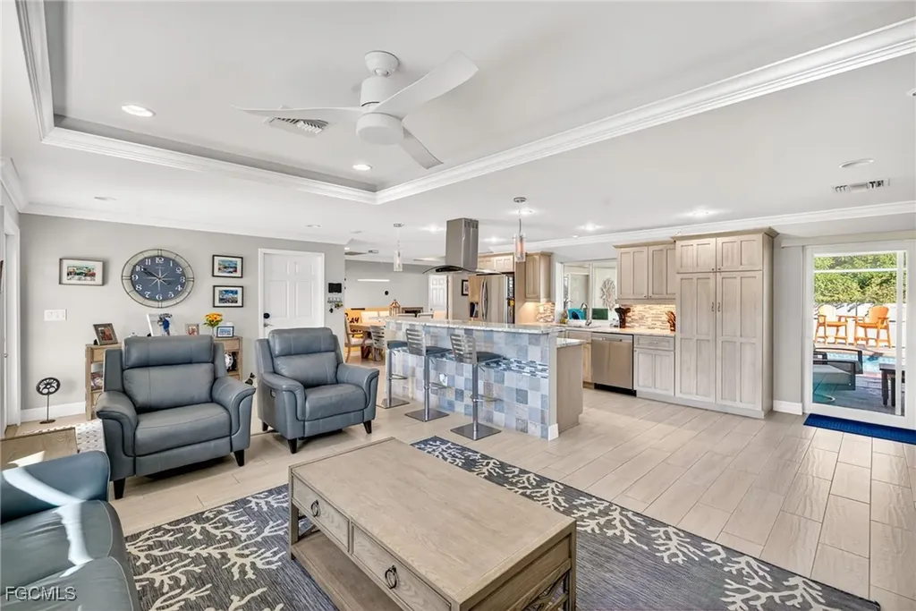 2243 Flora Avenue Fort Myers FL 33907