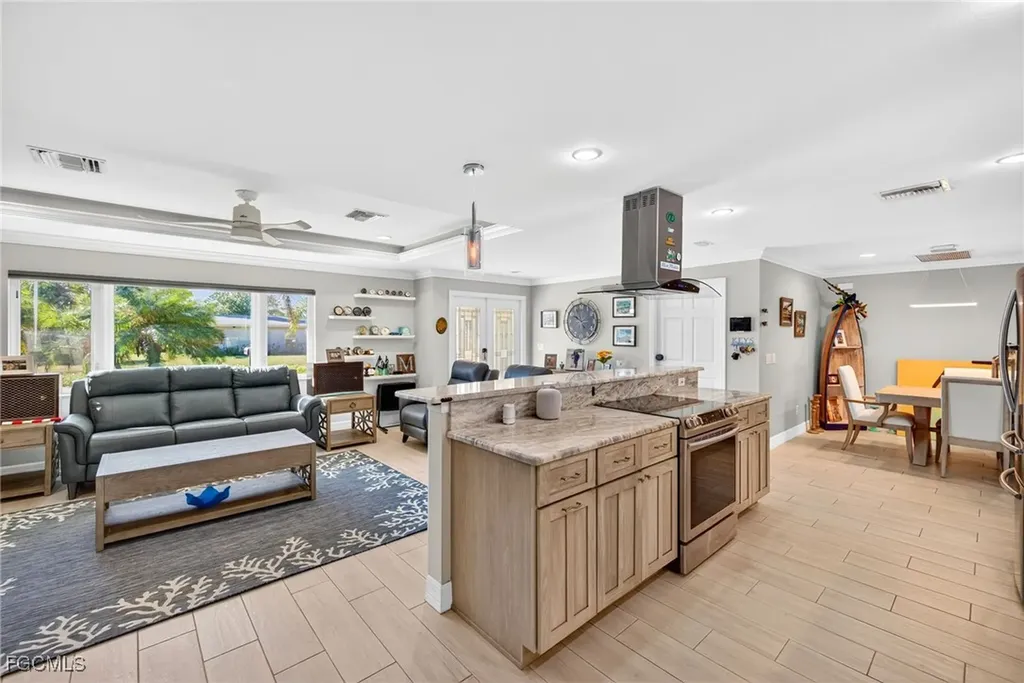 2243 Flora Avenue Fort Myers FL 33907