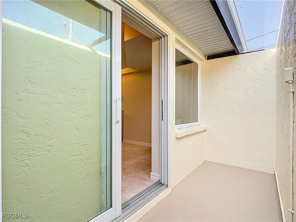 144 SW 38th Terrace Cape Coral FL 33914