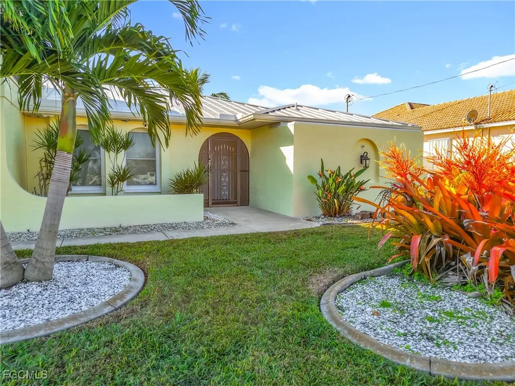 144 SW 38th Terrace Cape Coral FL 33914