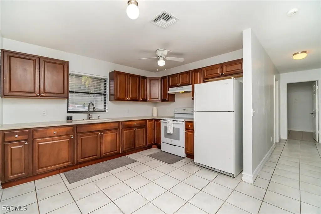 12602 Fourth Street Fort Myers FL 33905