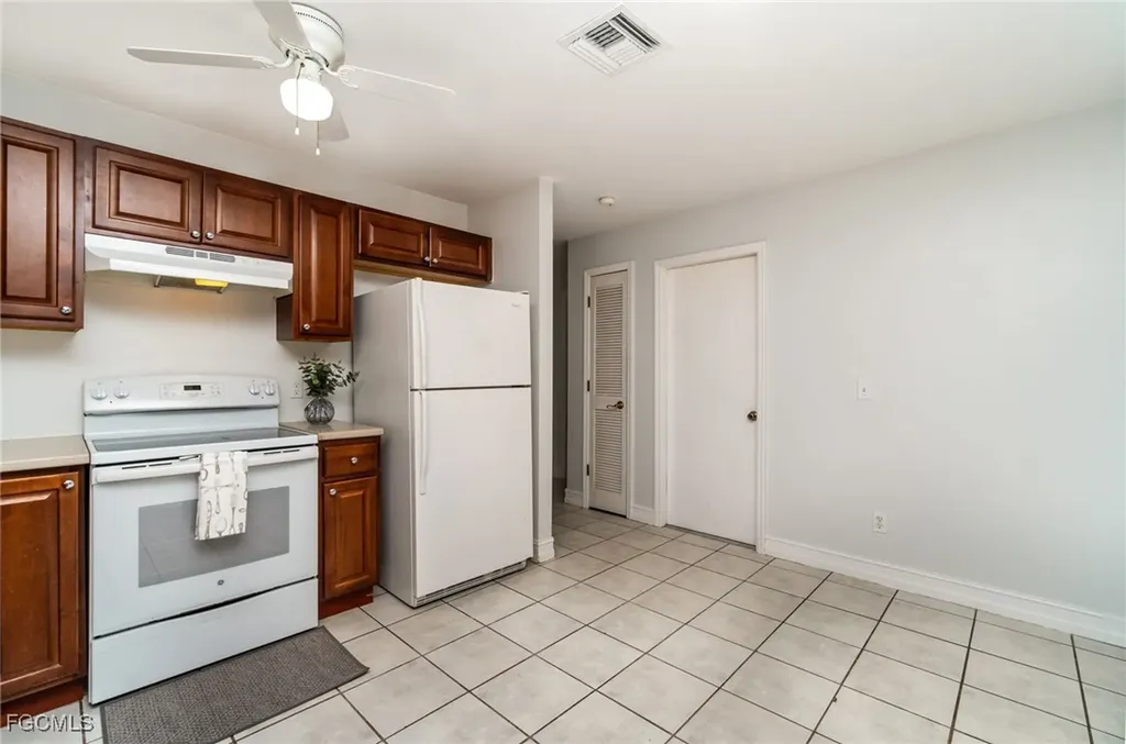 12602 Fourth Street Fort Myers FL 33905