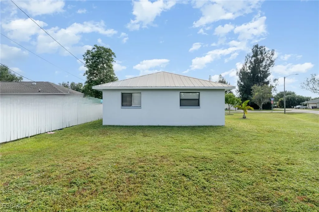 12602 Fourth Street Fort Myers FL 33905