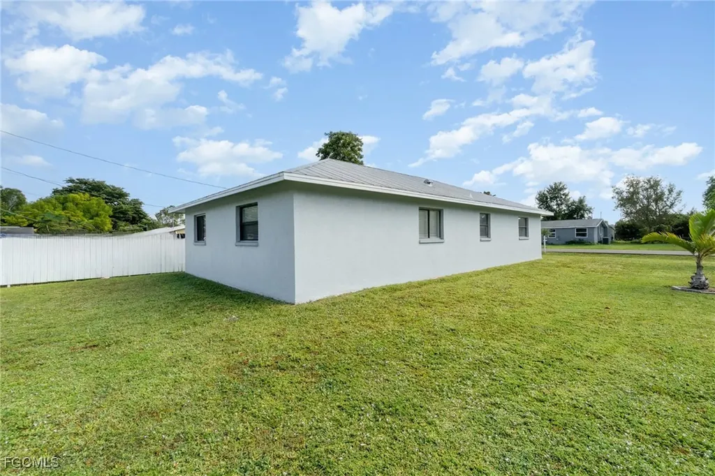 12602 Fourth Street Fort Myers FL 33905