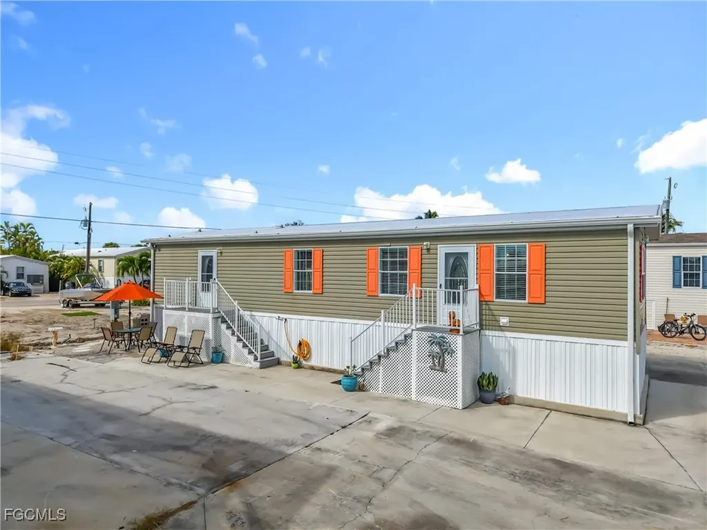 16 Helen Lane Fort Myers Beach FL 33931