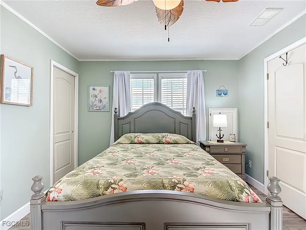 16 Helen Lane Fort Myers Beach FL 33931