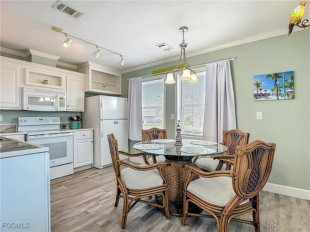 16 Helen Lane Fort Myers Beach FL 33931