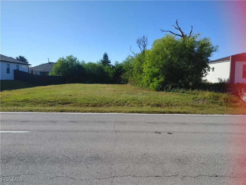 2700 Embers Parkway W Cape Coral FL 33993