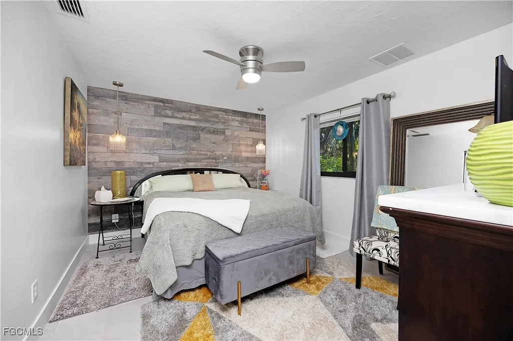 4929 Edith Esplanade Cape Coral FL 33904