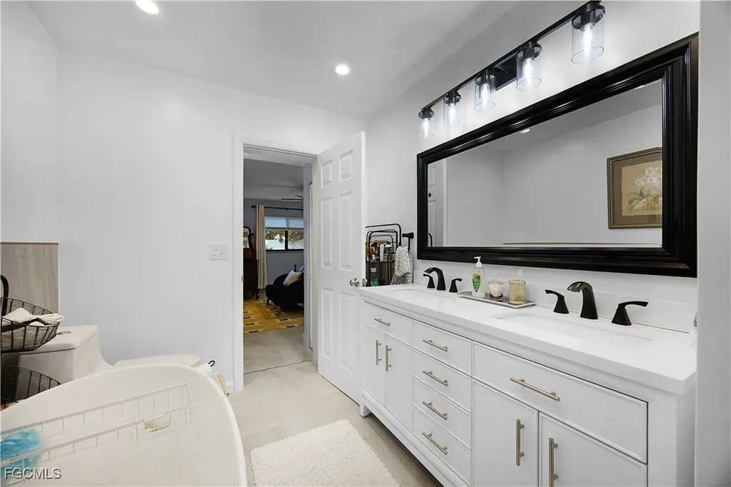 4929 Edith Esplanade Cape Coral FL 33904