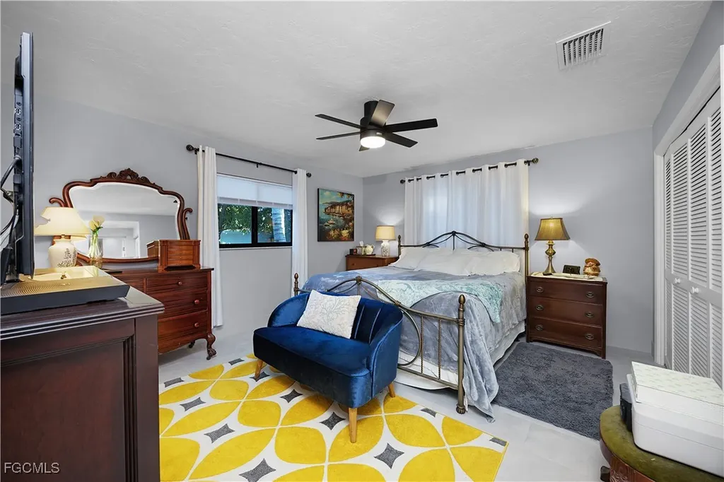 4929 Edith Esplanade Cape Coral FL 33904