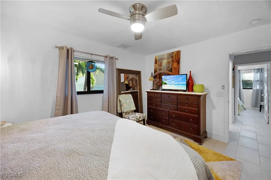 4929 Edith Esplanade Cape Coral FL 33904