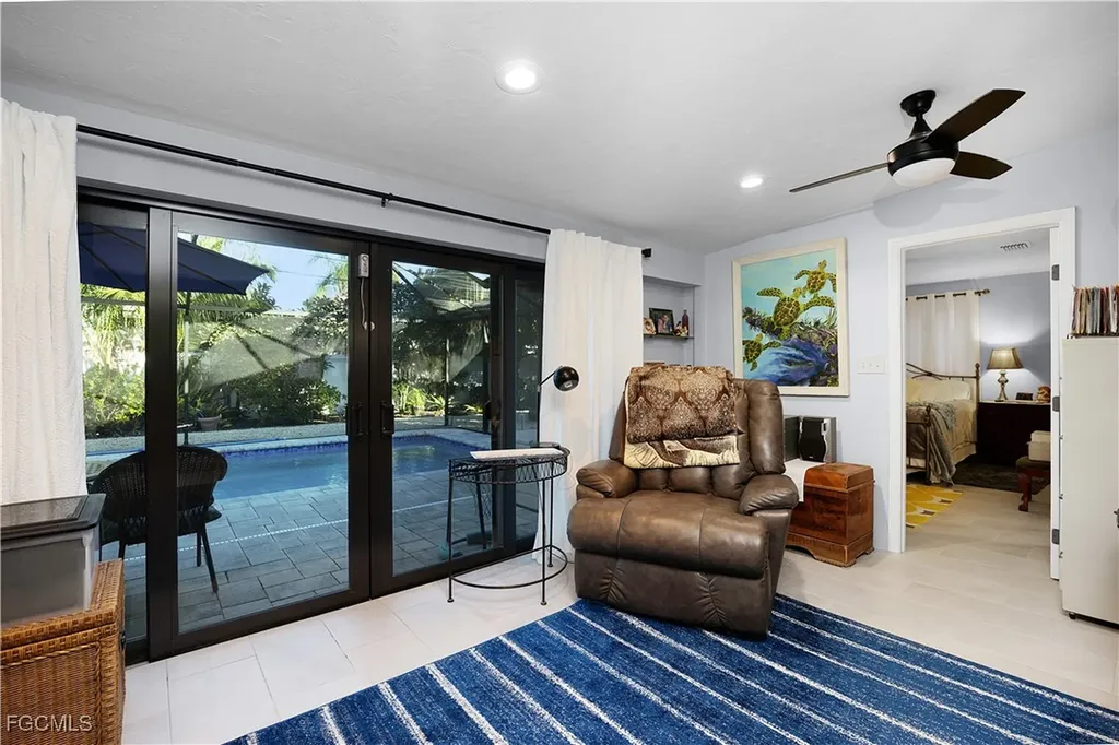 4929 Edith Esplanade Cape Coral FL 33904