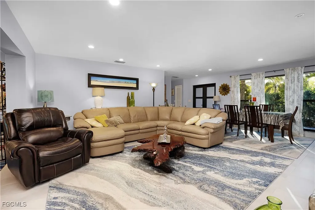 4929 Edith Esplanade Cape Coral FL 33904