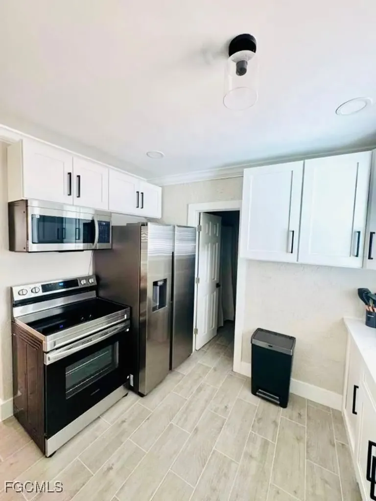 127-129 Fairweather Lane Fort Myers Beach FL 33931