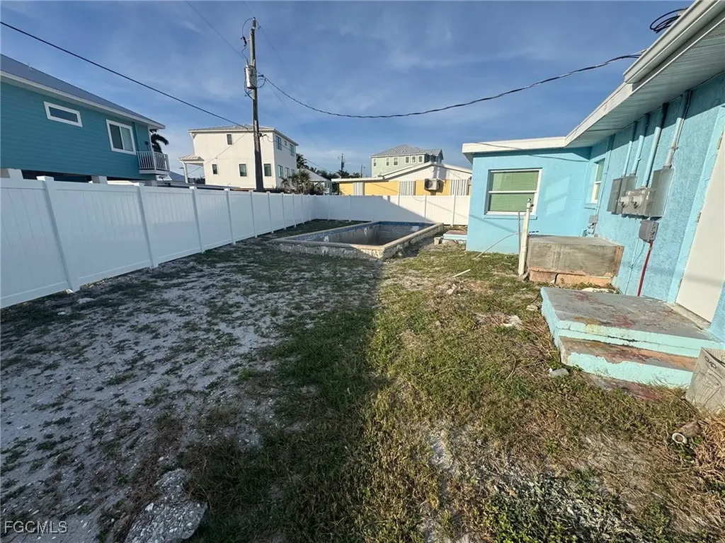 127-129 Fairweather Lane Fort Myers Beach FL 33931