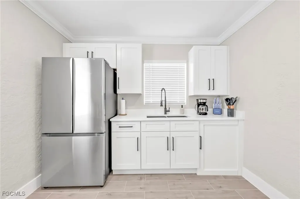 127-129 Fairweather Lane Fort Myers Beach FL 33931
