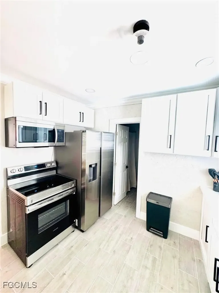 127-129 Fairweather Lane Fort Myers Beach FL 33931