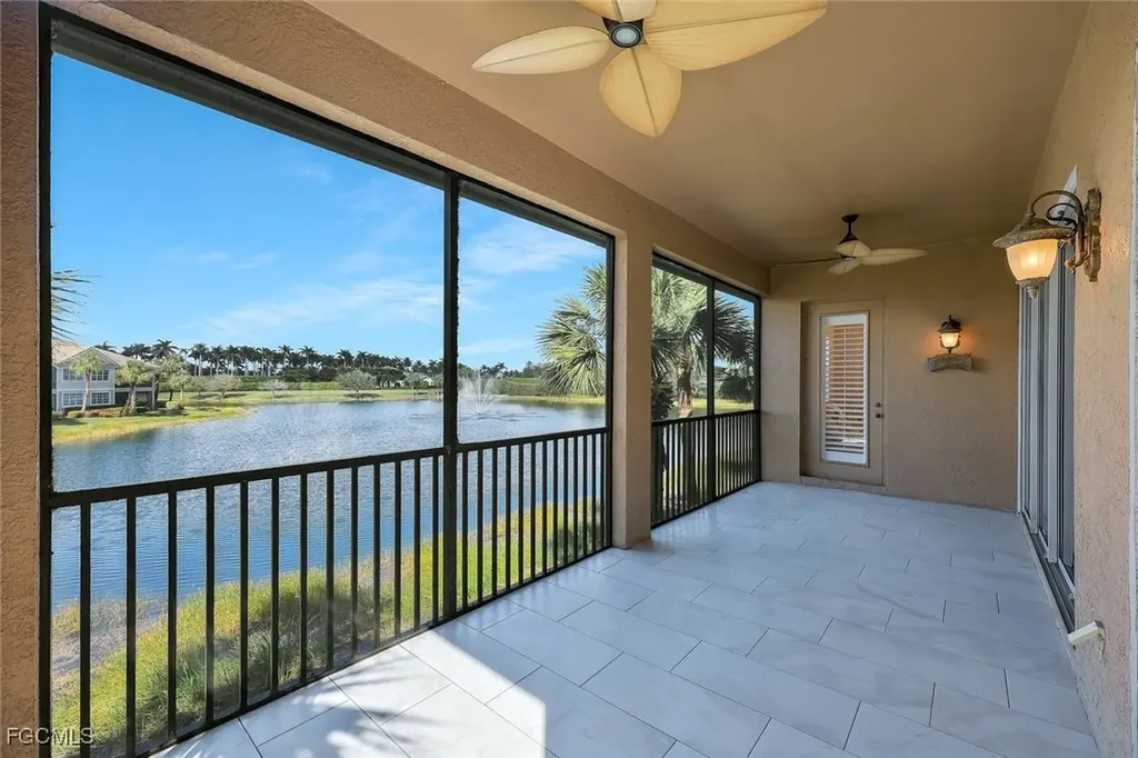 10085 Valiant Court Miromar Lakes FL 33913