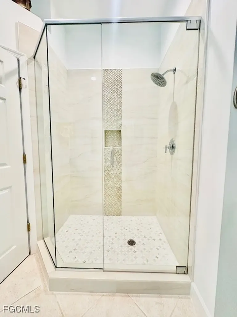 10085 Valiant Court Miromar Lakes FL 33913