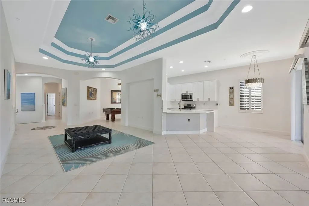 10085 Valiant Court Miromar Lakes FL 33913