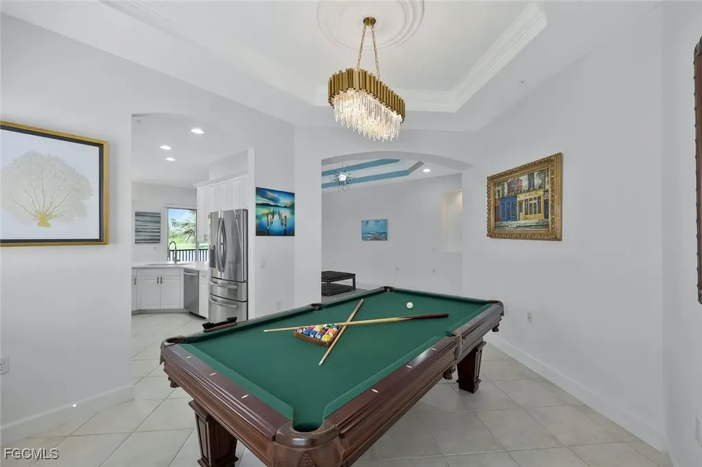 10085 Valiant Court Miromar Lakes FL 33913