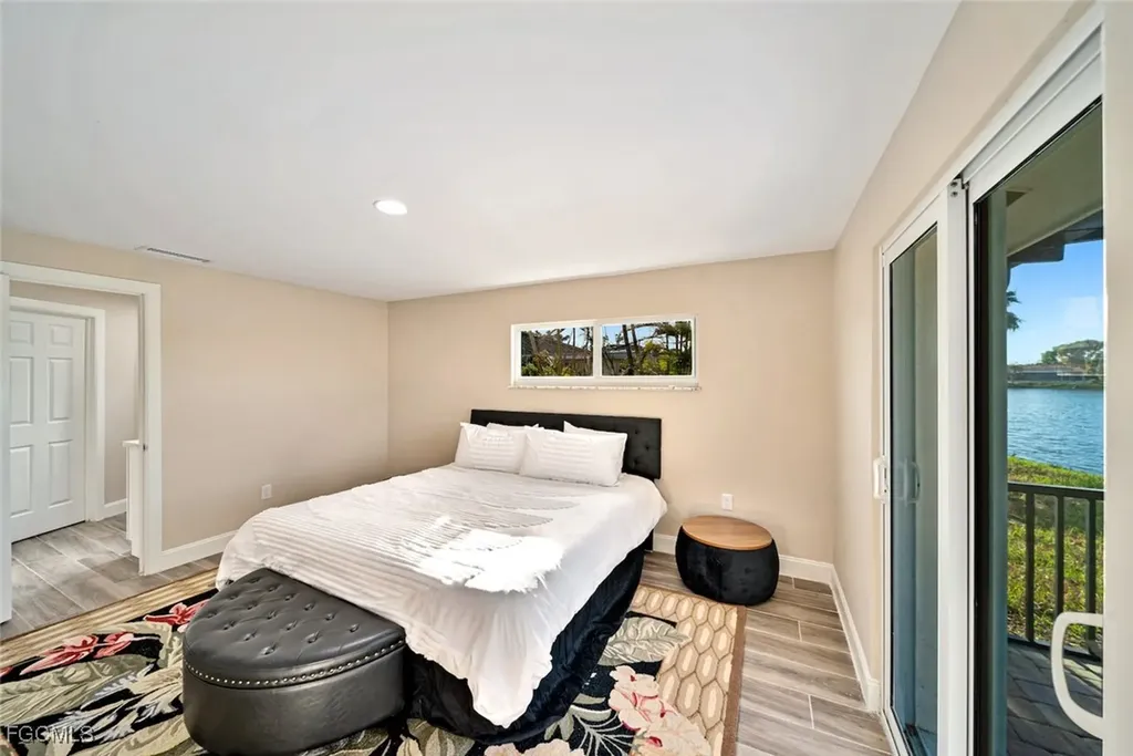 421 Lake Murex Circle Sanibel FL 33957