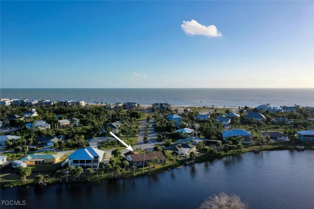 421 Lake Murex Circle Sanibel FL 33957