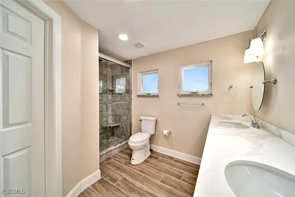 421 Lake Murex Circle Sanibel FL 33957