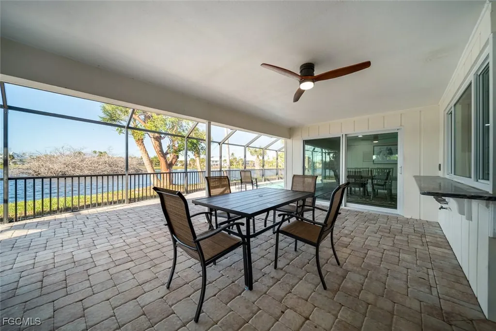 421 Lake Murex Circle Sanibel FL 33957