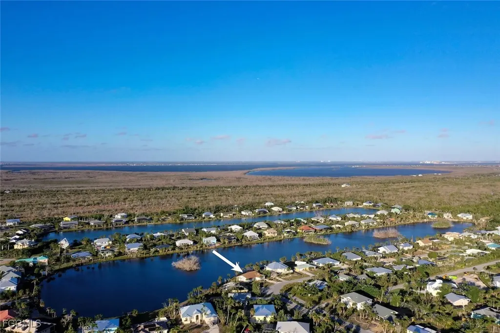 421 Lake Murex Circle Sanibel FL 33957